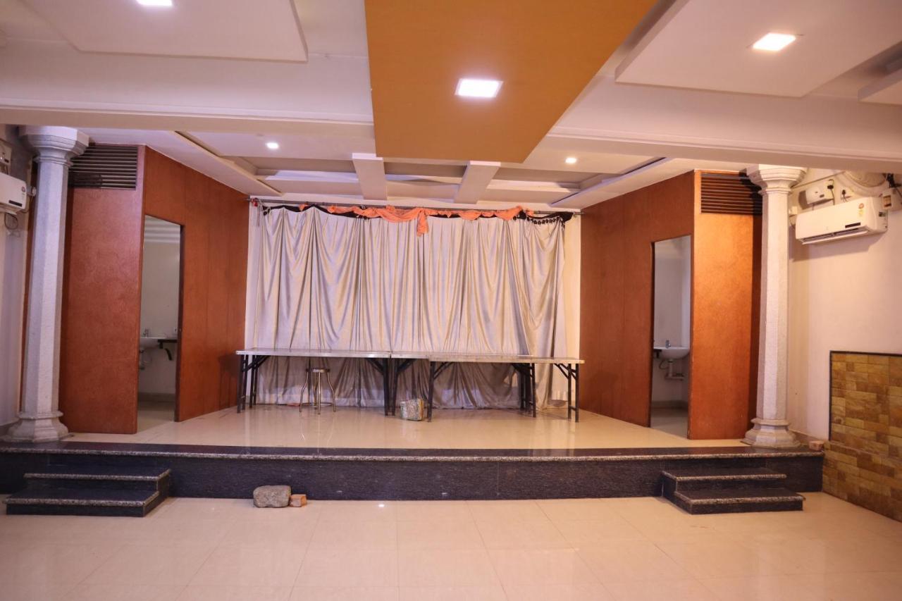 Smilestay Bns Lodge Bangalore Extérieur photo
