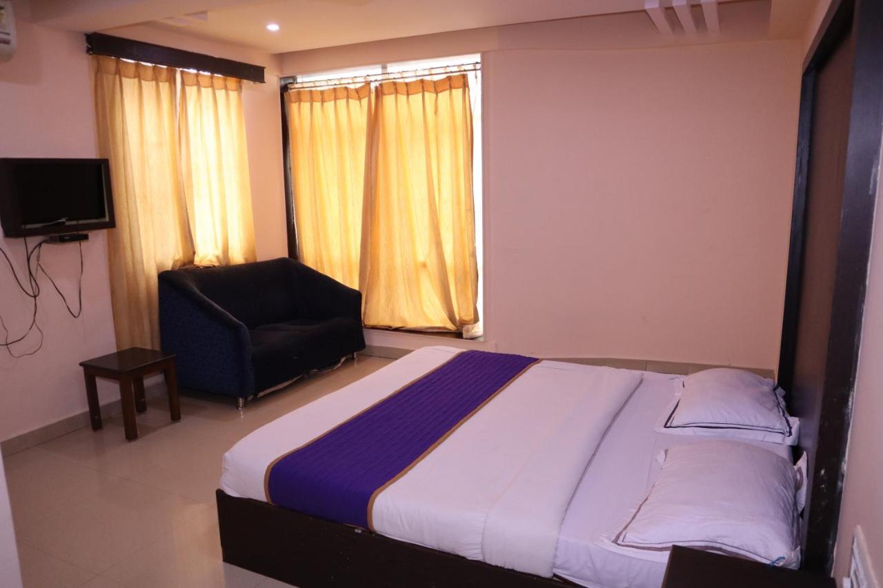 Smilestay Bns Lodge Bangalore Extérieur photo