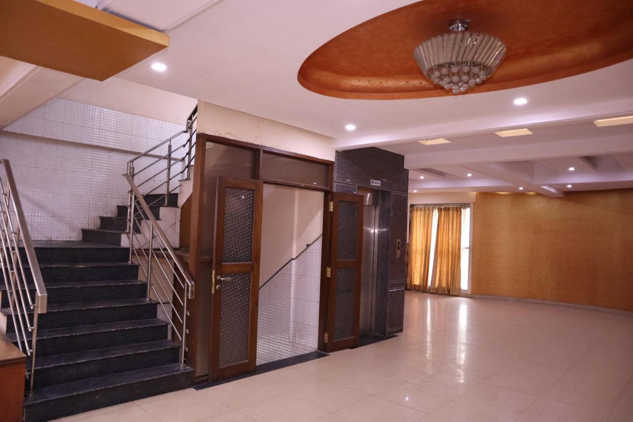 Smilestay Bns Lodge Bangalore Extérieur photo