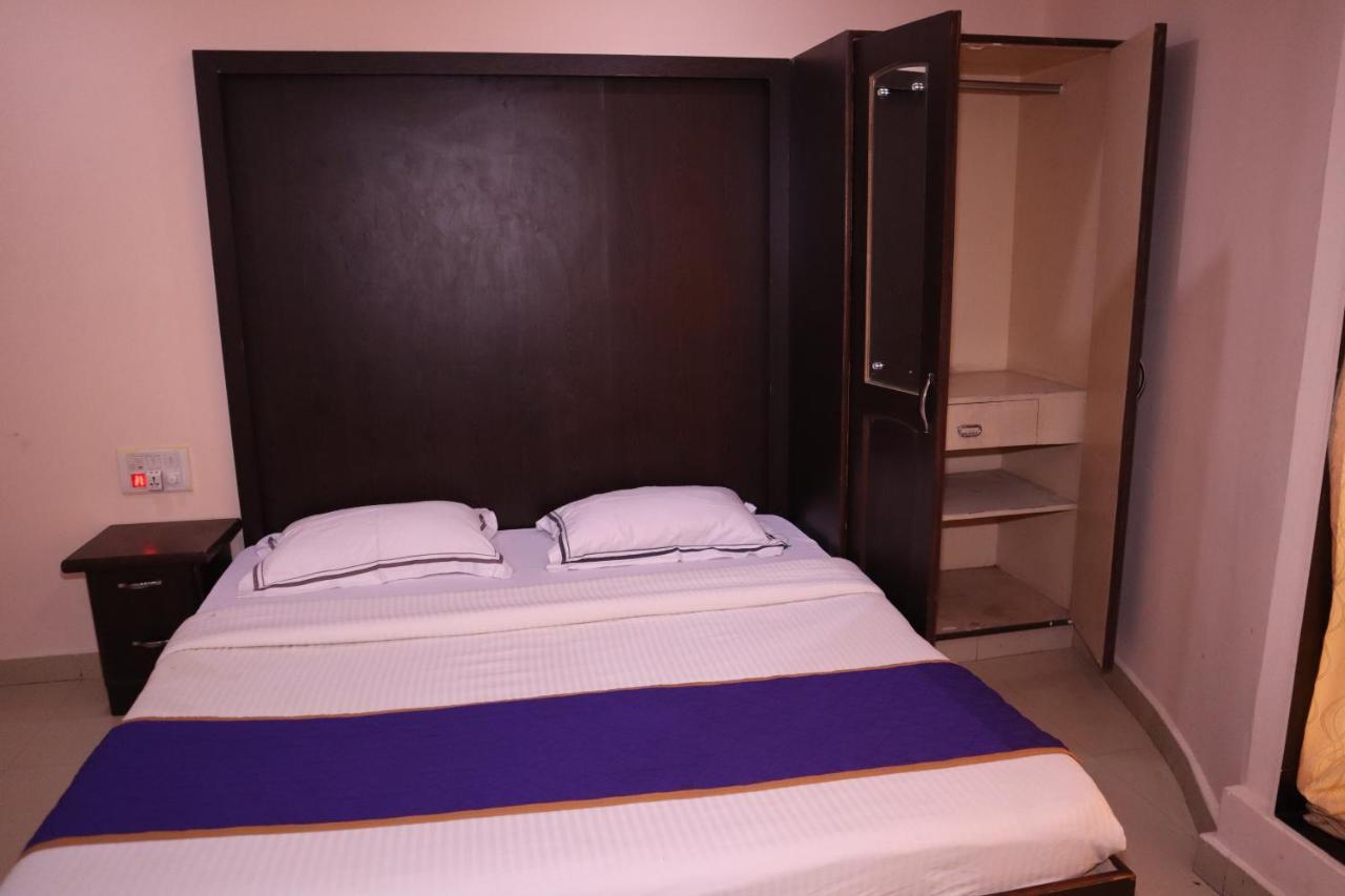 Smilestay Bns Lodge Bangalore Extérieur photo