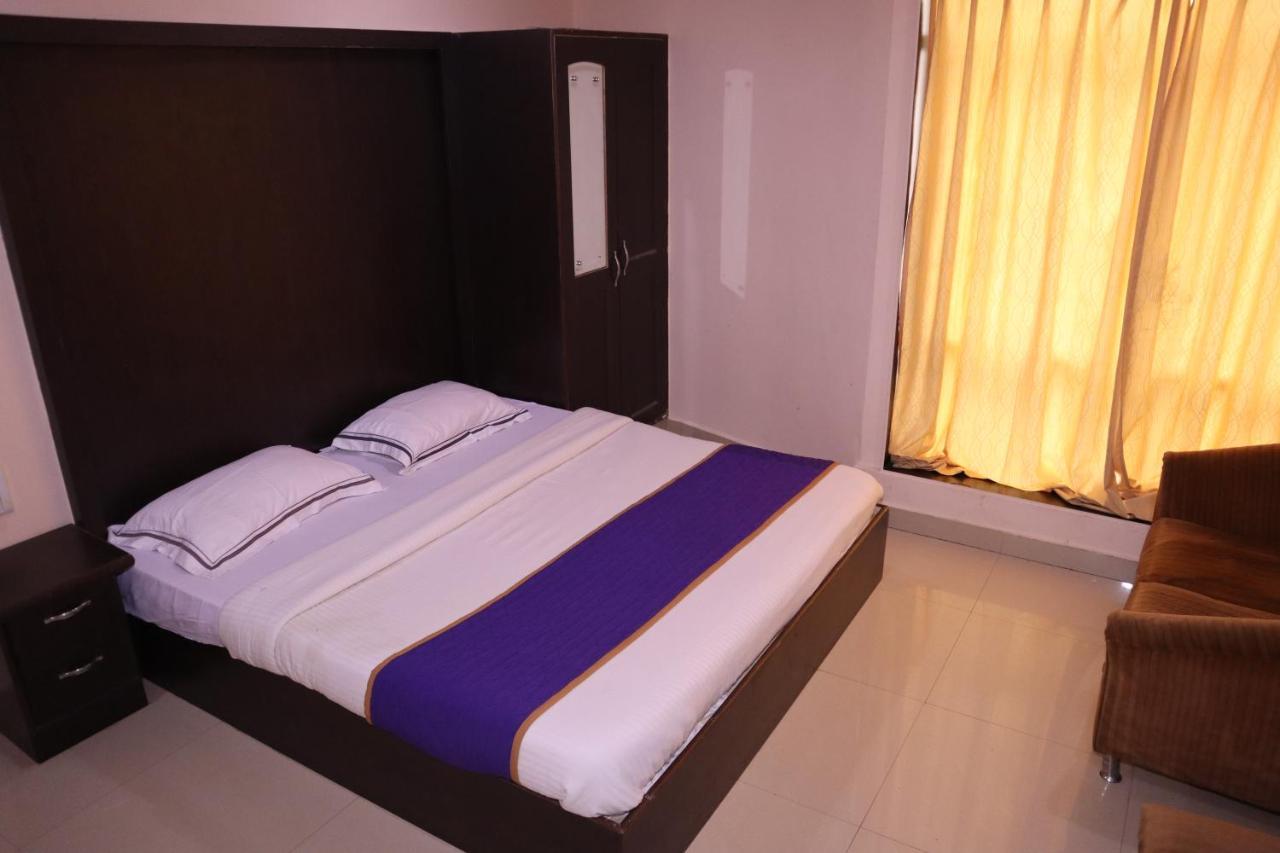 Smilestay Bns Lodge Bangalore Extérieur photo