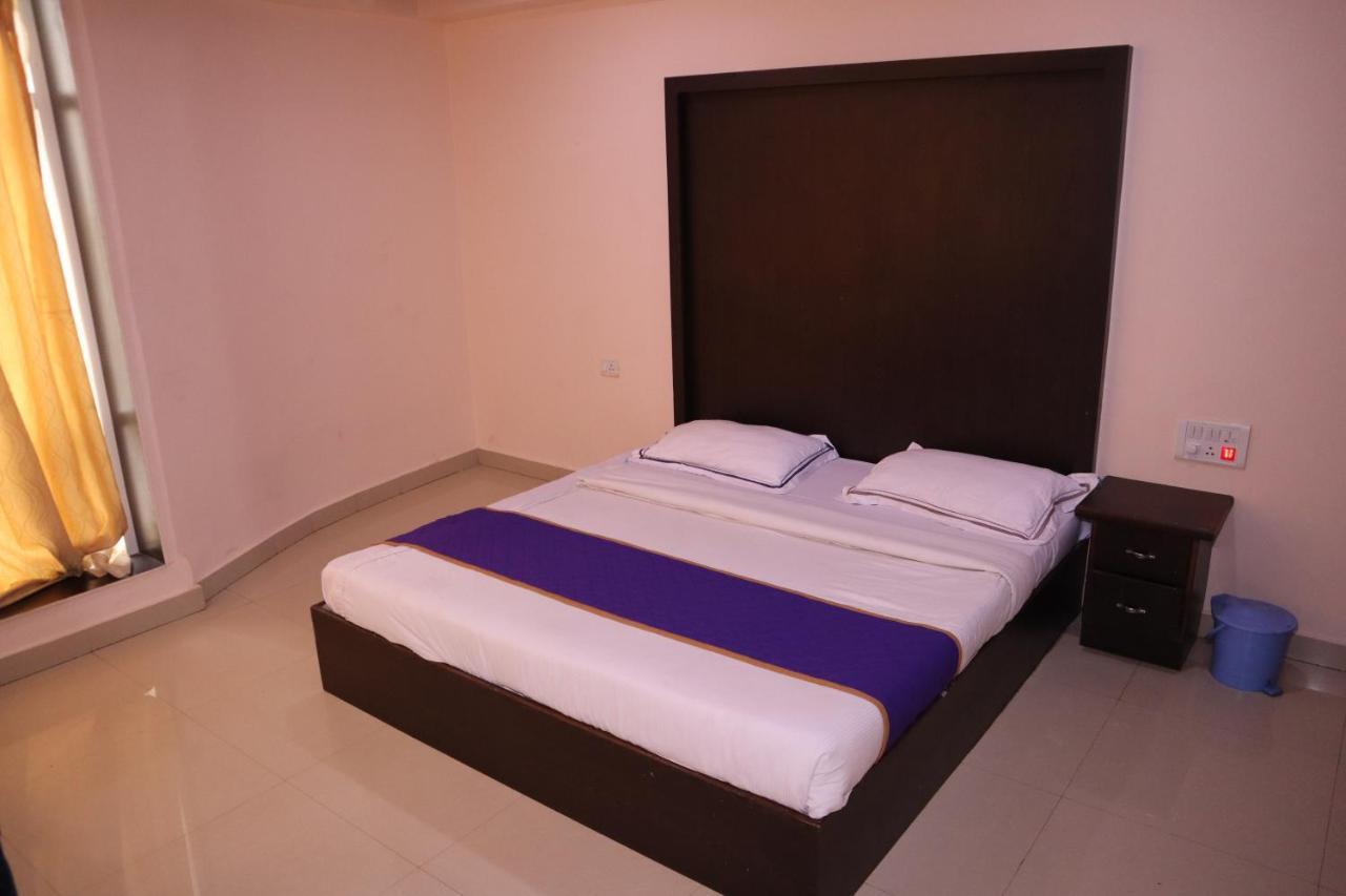 Smilestay Bns Lodge Bangalore Extérieur photo