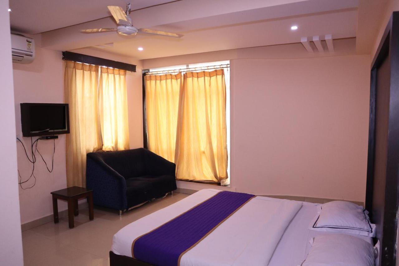 Smilestay Bns Lodge Bangalore Extérieur photo